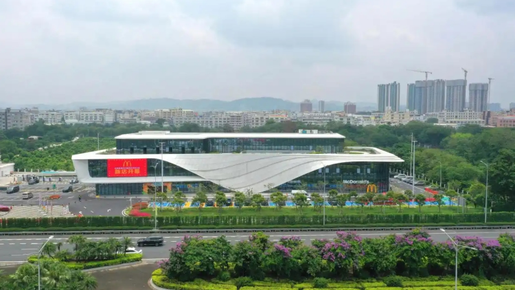 機場高速白雲服務區(qū)全面投營