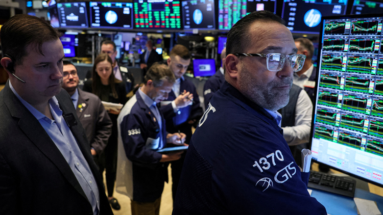 法庭喊停關(guān)稅疊加經(jīng)濟(jì)萎縮 美債收益率轉(zhuǎn)跌