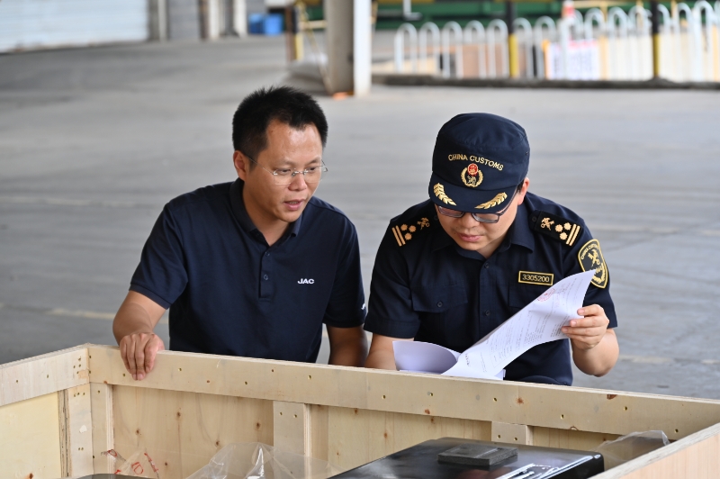 合肥海關(guān)啟動(dòng)聯(lián)動(dòng)監(jiān)管新模式 「新三樣」出口更便利
