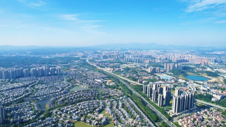 廣東產(chǎn)業(yè)轉(zhuǎn)移主平臺成效顯著，三年引資5800億元