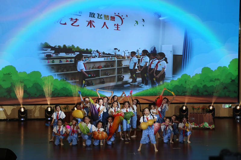 皖徽州區(qū)：六一歡歌向未來