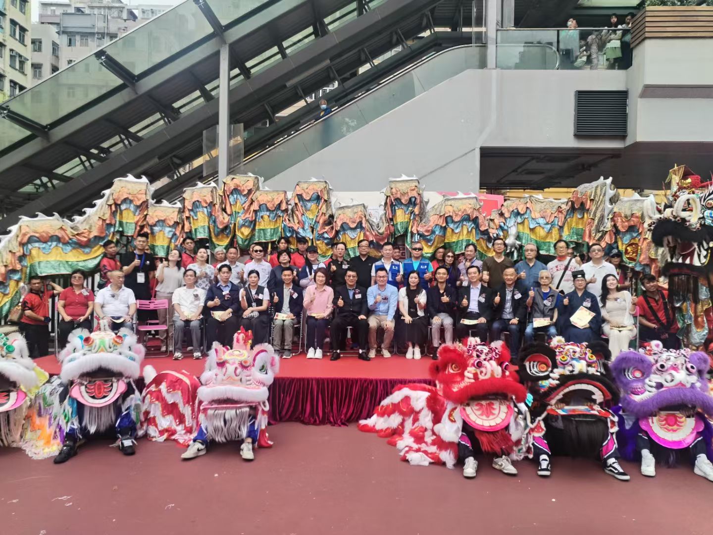 中華傳統(tǒng)文化傳承暨社區(qū)同樂盆菜宴圓滿舉行