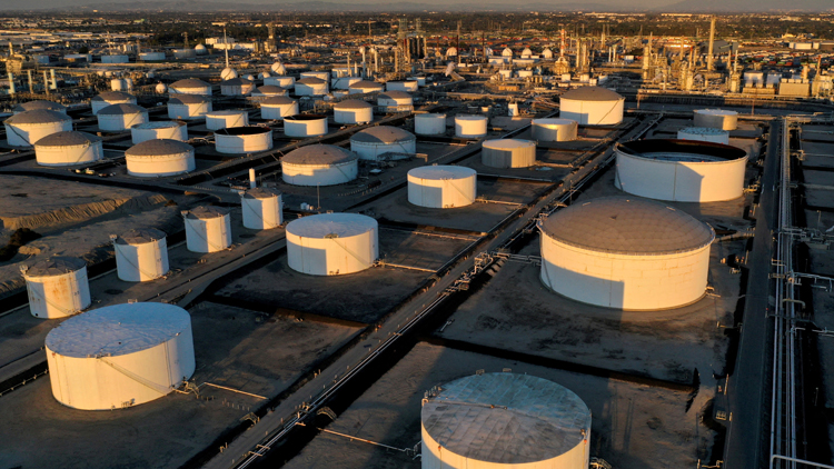 油價飆升3% 地緣擔(dān)憂加劇 產(chǎn)油國增產(chǎn)幅度低於預(yù)期