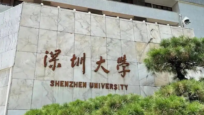 六大院士領(lǐng)航「科創(chuàng)營」+五大「院士班」 深大打造科創(chuàng)精英培養(yǎng)體系