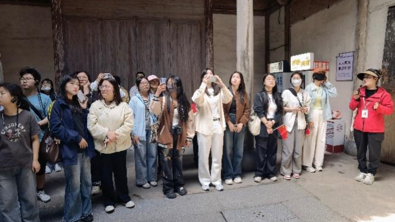 安徽黃山：校企聯(lián)動(dòng)育英才  「語(yǔ)」 伴徽州展風(fēng)采