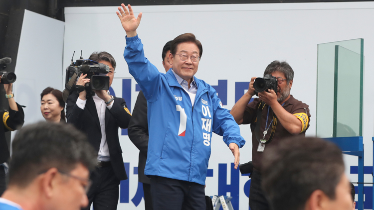 韓國總統(tǒng)大選投票率近8成 創(chuàng)28年新高