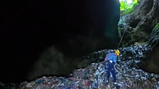 湖南慈利通報(bào)溶洞（天坑）整治進(jìn)展：共清理垃圾約14噸