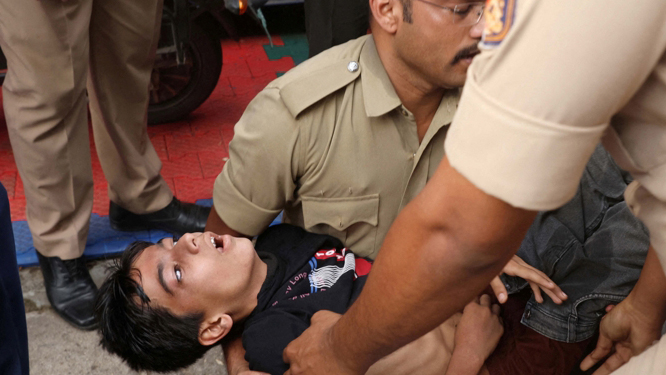 印度班加羅爾發(fā)生踩踏事件 已致11死50餘傷