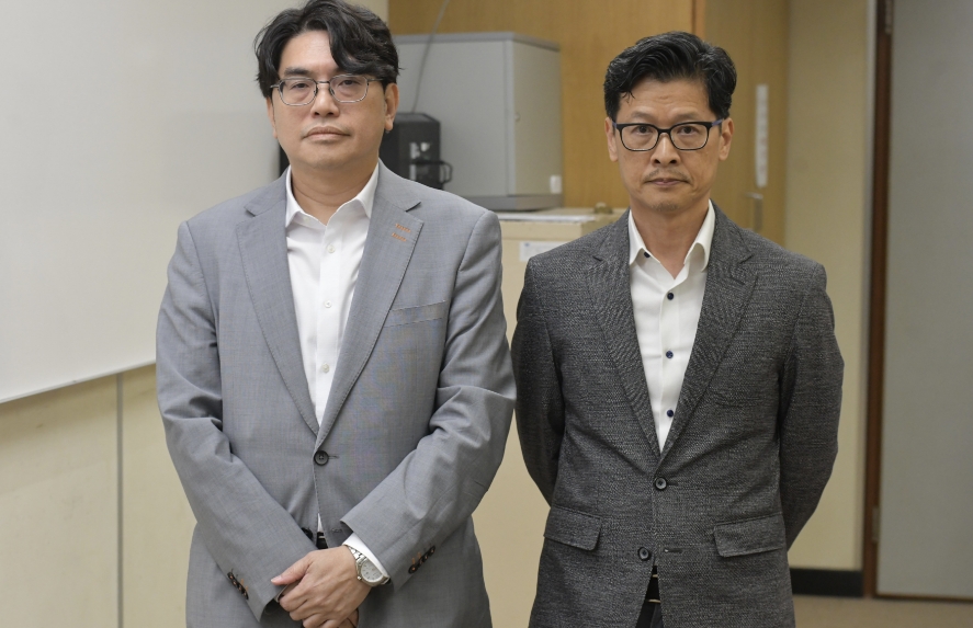 皇后山邨山麗苑食水黑點(diǎn)大部分為瀝青 水務(wù)署：水質(zhì)安全對(duì)人體無(wú)害