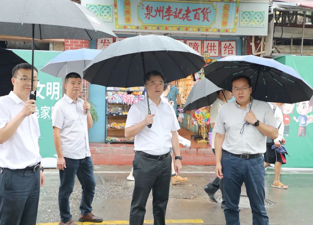 聚焦電動車停車 鯉城區(qū)政府主要領導一線調研