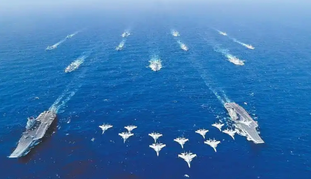 中國(guó)海軍航母編隊(duì)赴遠(yuǎn)海開(kāi)展實(shí)戰(zhàn)化訓(xùn)練