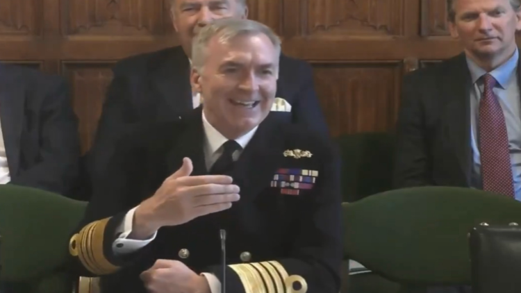 英國防參謀長用俄語回應(yīng)北約秘書長警告