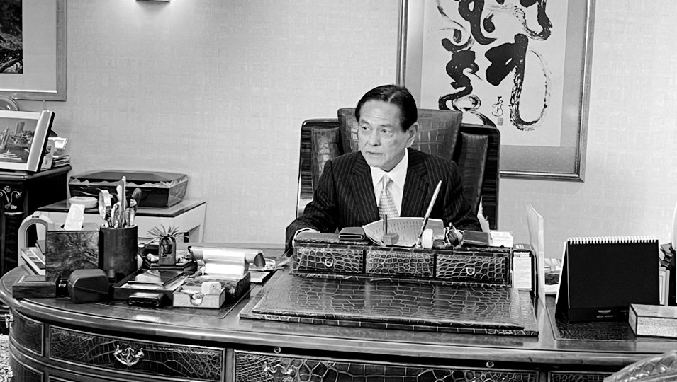 前全國(guó)政協(xié)常委何柱國(guó)病世 終年75歲