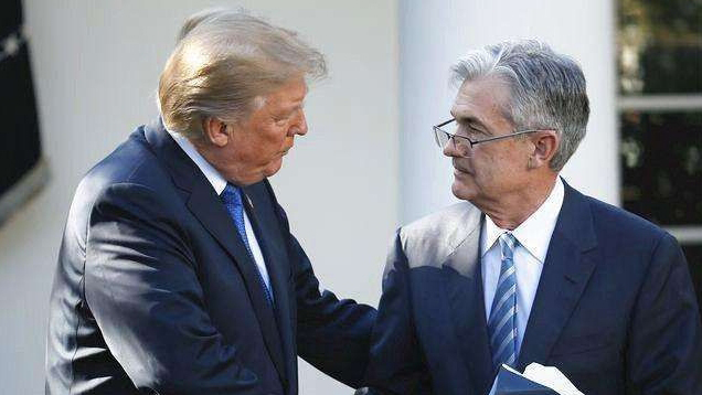 特朗普加碼施壓鮑威爾：笨蛋！再不降息 不得不「採取一些強(qiáng)制措施」