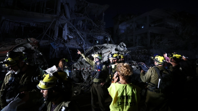 以色列稱伊朗「跨過紅線」 或?qū)⒐粢晾誓茉醇盎A(chǔ)設(shè)施