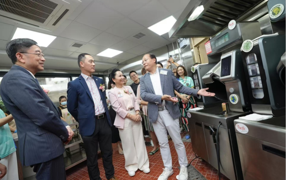 中電助獅子會社區(qū)餐廳設(shè)置全電廚房 藍田屋邨「冬菇亭」變身低碳Café