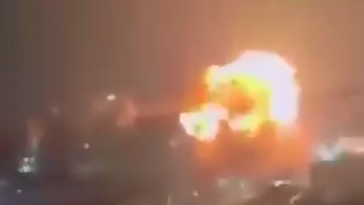 伊朗發(fā)動新一輪導(dǎo)彈襲擊 以色列一科學(xué)研究院遭襲起火