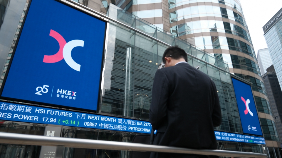 抓住政策紅利 內(nèi)地公司赴港上市火熱 逾160家已遞交IPO申請