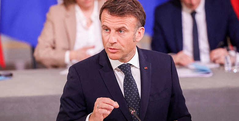 馬克龍表示反對可能導(dǎo)致伊朗政權(quán)更迭的軍事行動 