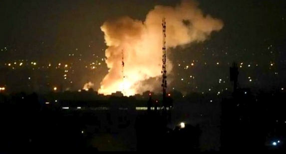 伊朗一機場遭以色列襲擊 以色列說打擊已致以方24人死亡 