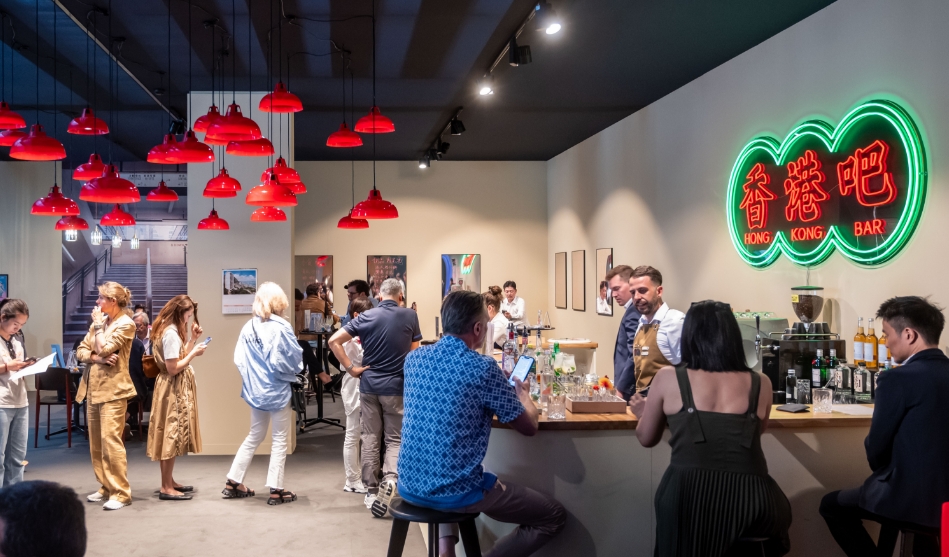 旅發(fā)局聯(lián)乘巴塞爾藝術(shù)展推廣香港城市魅力 中環(huán)街市「港味酒吧」登陸瑞士 