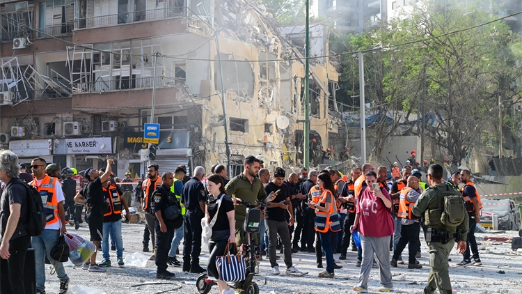 政府提升對以色列和伊朗的外遊警示級別至黑色