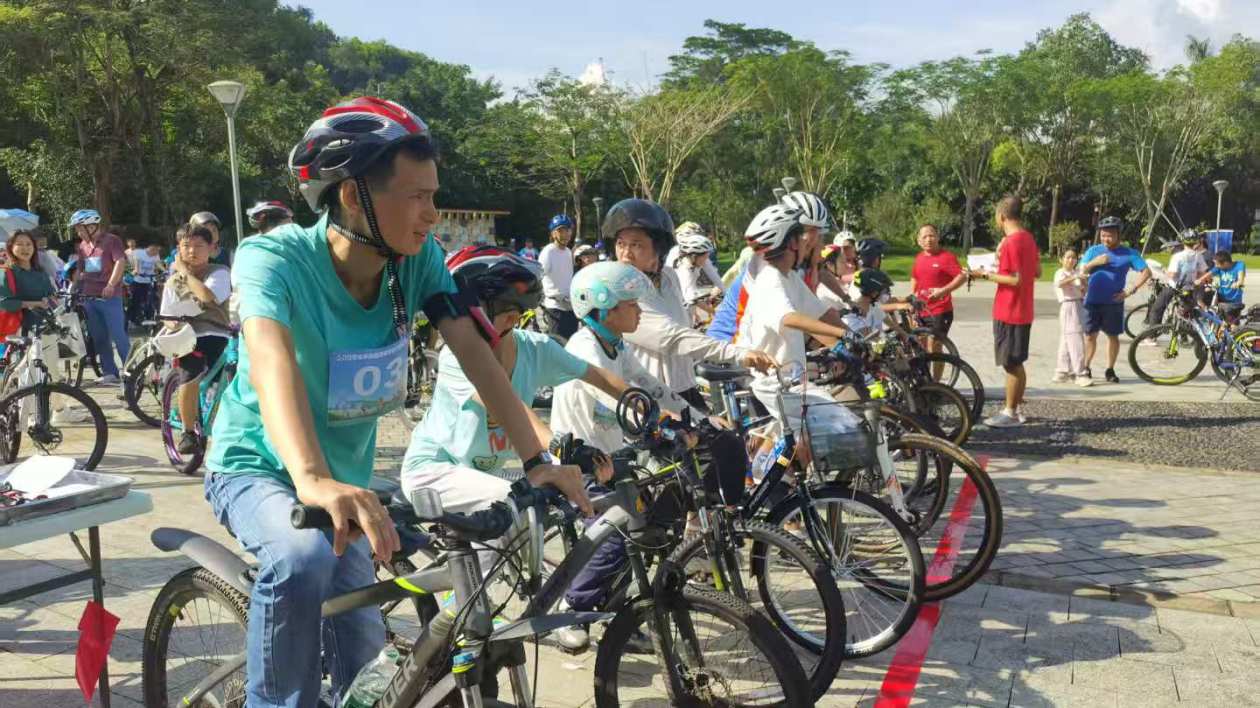 自行車輪「轉(zhuǎn)」出親子情 深圳平湖打造戶外文體新IP