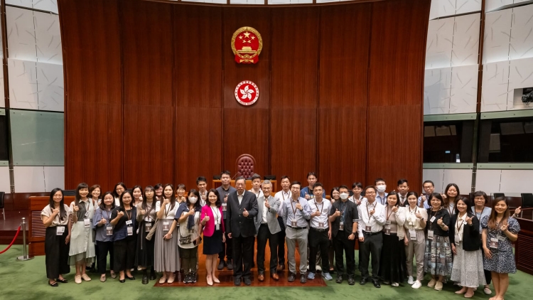 立法會舉行教師培訓(xùn)日 梁君彥介紹最新AI應(yīng)用