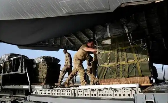 特朗普稱伊朗導(dǎo)彈襲擊美軍基地前通知美方 