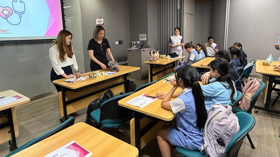 全方位「護(hù)動(dòng)」 學(xué)堂帶同20學(xué)生 參觀城大動(dòng)物醫(yī)療中心 