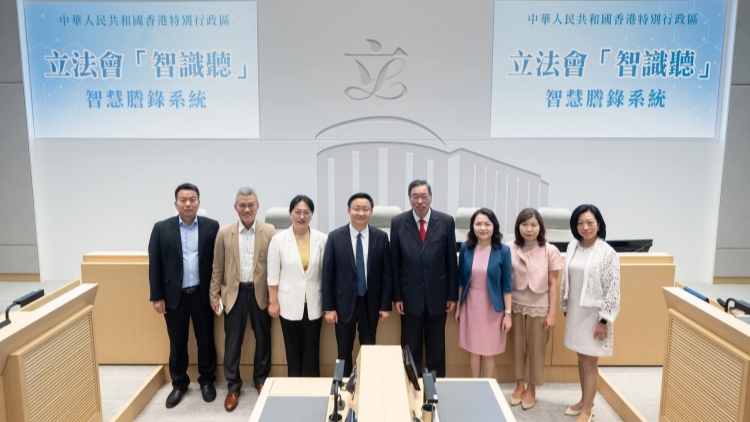 「智識(shí)聽」實(shí)時(shí)字幕最後衝刺 梁君彥：讓創(chuàng)科成果「看得見」