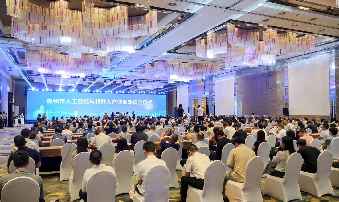 有片︱粵首發(fā)「機械人+」應(yīng)用場景 覆蓋11大領(lǐng)域創(chuàng)新突破