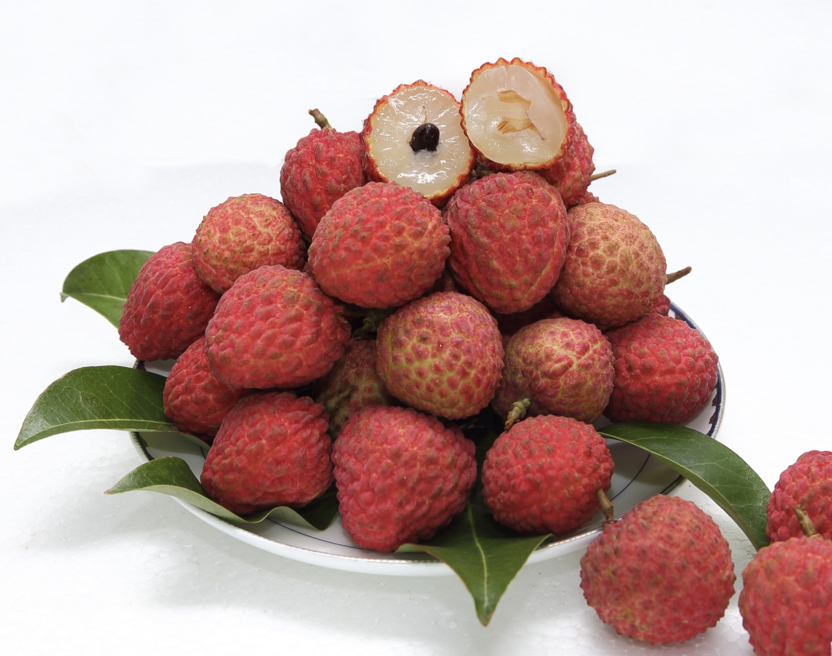 汕尾發(fā)布「紅嵄荔」和6條採(cǎi)摘精品旅遊線路 「小荔枝」變「大產(chǎn)業(yè)」