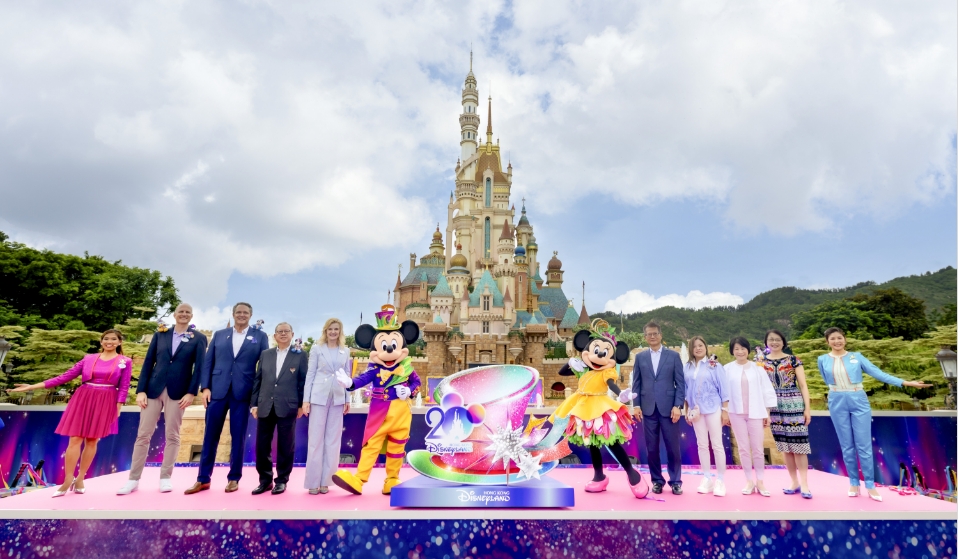 香港迪士尼樂園度假區(qū)開展「20 周年奇妙派對」 逾1000名賓客和內(nèi)容創(chuàng)作者參與