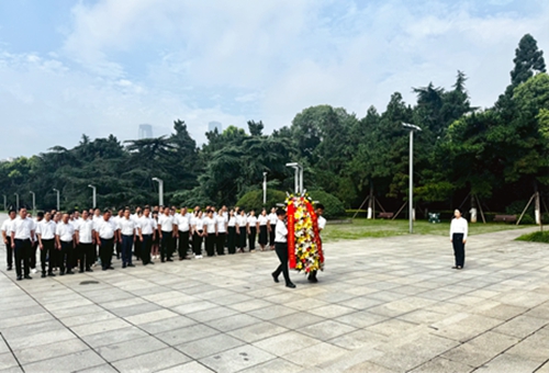 湖南高速服務(wù)區(qū)公司開(kāi)展「迎七一 強(qiáng)黨性 築牢廉潔自律防線(xiàn)」廉政警示教育活動(dòng)