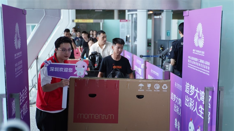 深圳機(jī)場(chǎng)高效保障十五運(yùn)深圳賽區(qū)首賽運(yùn)動(dòng)員抵深