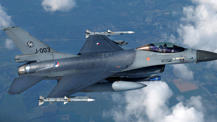 烏軍稱烏一架F-16戰(zhàn)機(jī)墜毀 機(jī)上飛行員陣亡