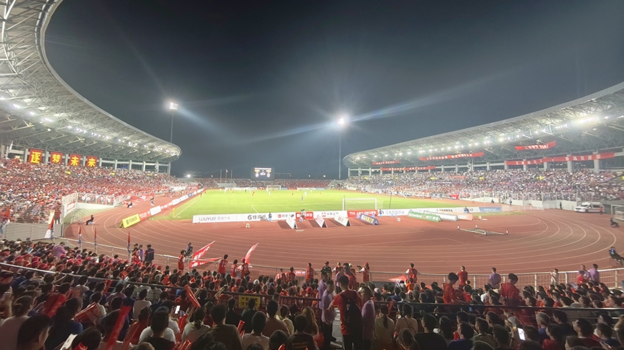 單日迎客73萬  南通足球隊(duì)新主場首秀引爆4.2億文旅消費(fèi)