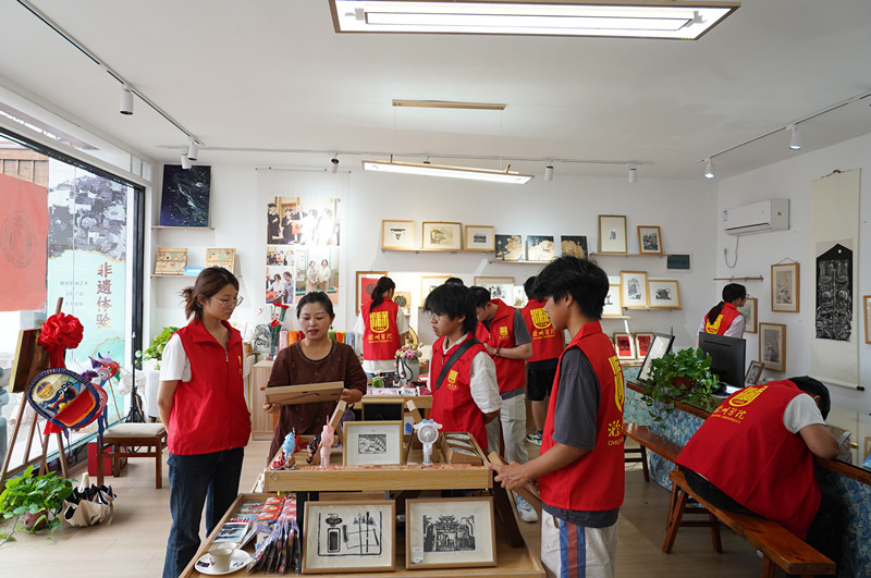 徽派版畫活力顯屯溪河街「新」意足