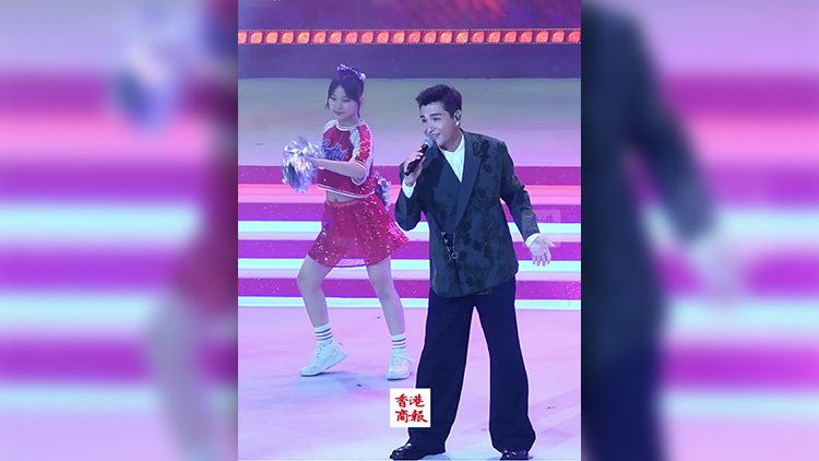 有片｜「星耀紫荊慶回歸」晚會 陳展鵬獻唱《紅日》