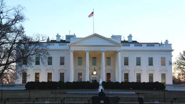 美總統(tǒng)特朗普簽署行政令結(jié)束對敘利亞制裁