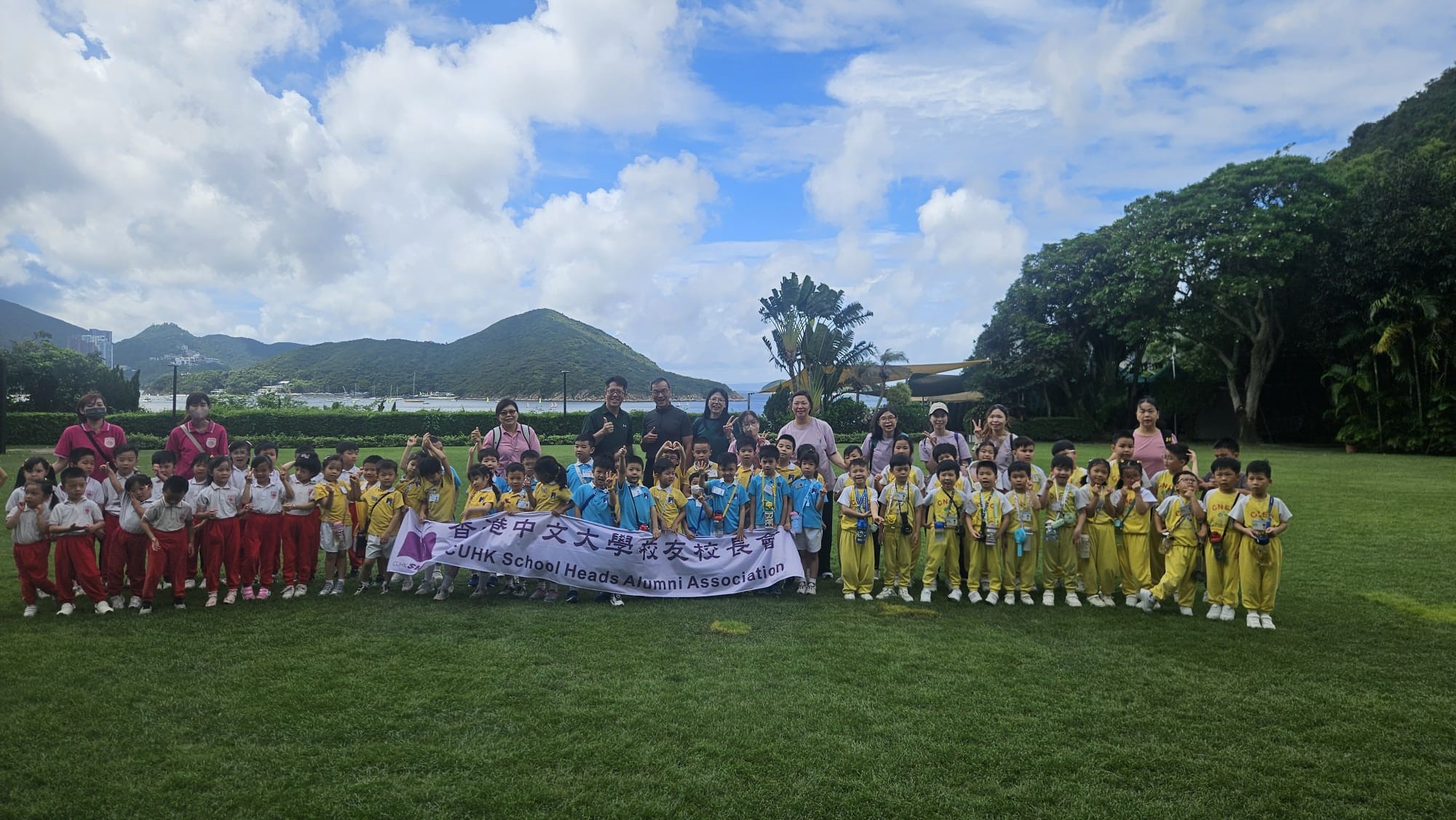 中大校友校長會(huì)組織幼稚園體驗(yàn)香港鄉(xiāng)村俱樂部
