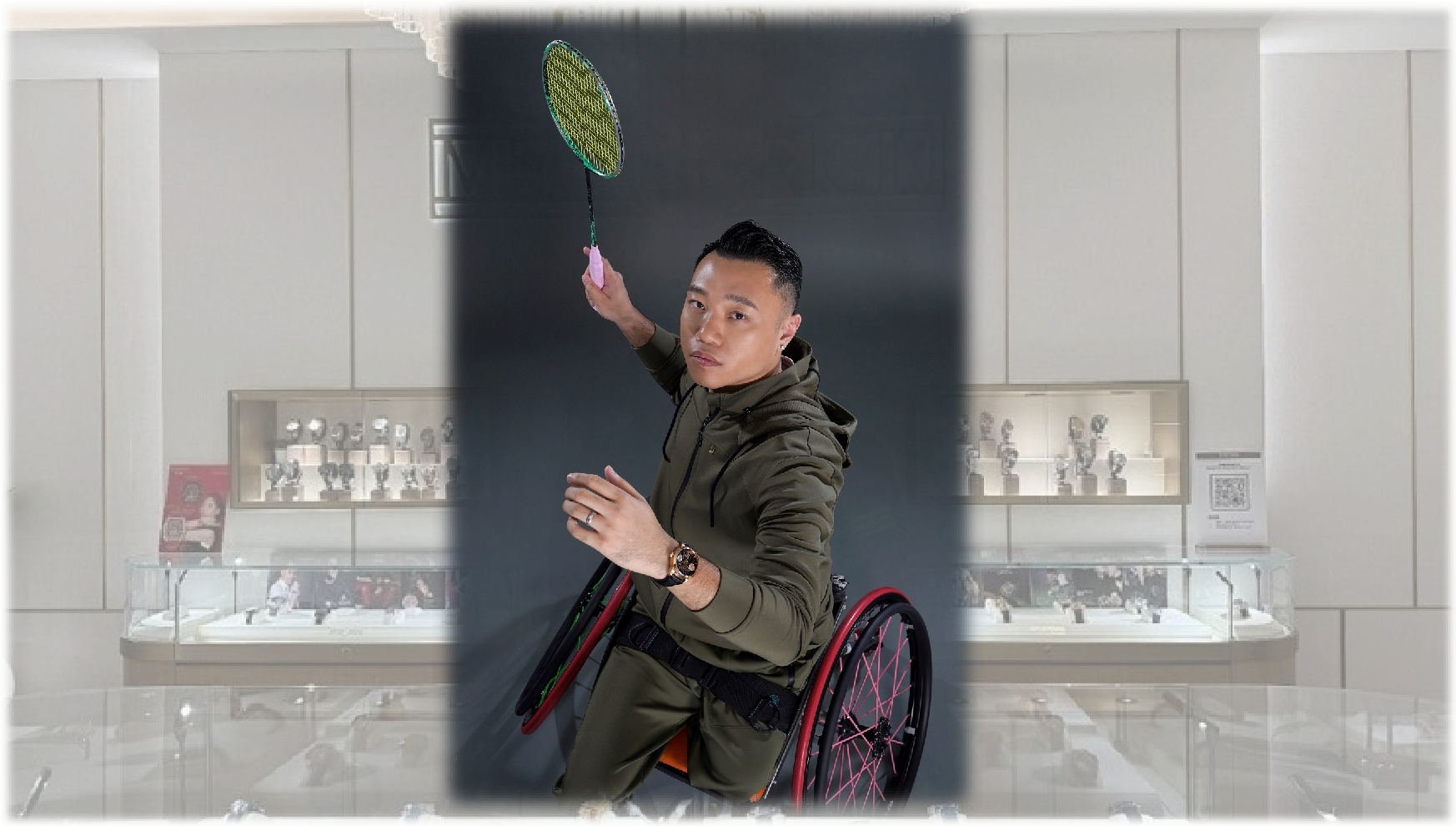 【時(shí)尚】輪椅羽毛球手陳浩源  陀飛輪腕表鼓勵(lì)同路人