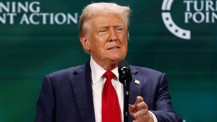 最有權(quán)的和最有錢的 又開撕了