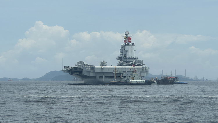 有片丨【木子手記】登上山東艦 累並興奮著