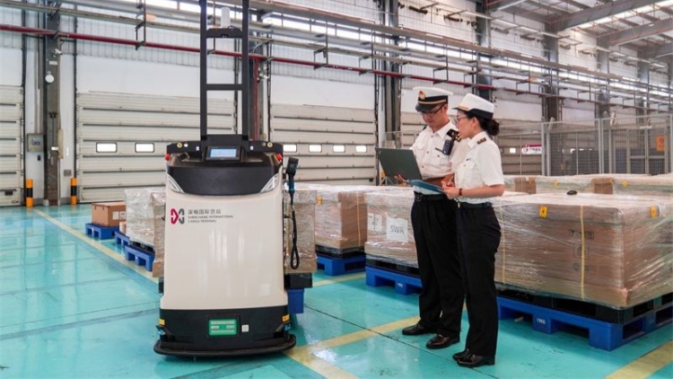 深圳前五個月出口電腦及其零部件1259.2億元 同比增長14.5%