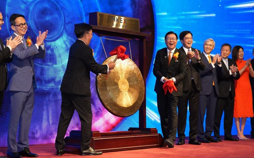 記者手記：一面金鑼折射新股市場熱潮