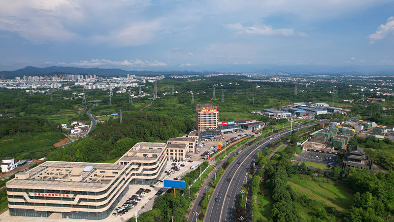 政策賦能+服務(wù)升級(jí) 皖休寧縣加快打造萬(wàn)安汽車服務(wù)長(zhǎng)廊