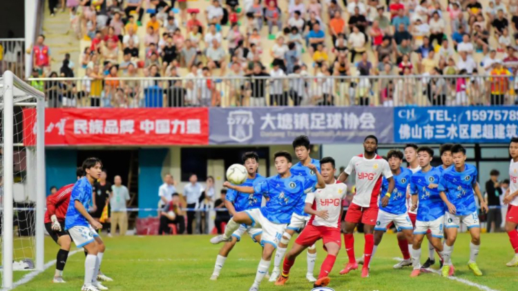 佛山西甲變吃播現(xiàn)場 千粒牛肉丸現(xiàn)場投餵