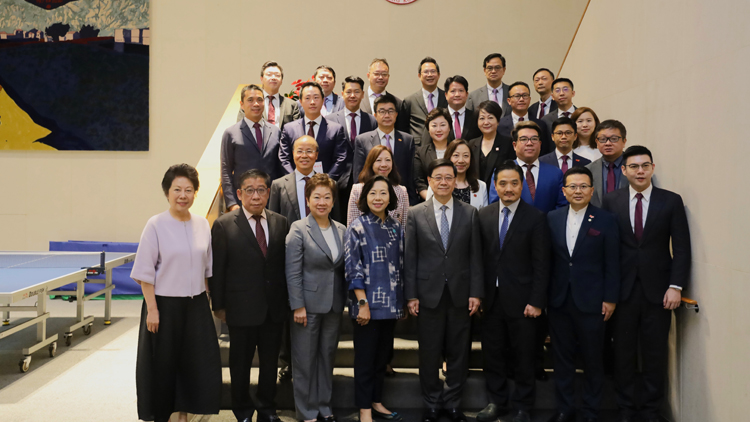 基層社團(tuán)代表出席施政報(bào)告諮詢會(huì)